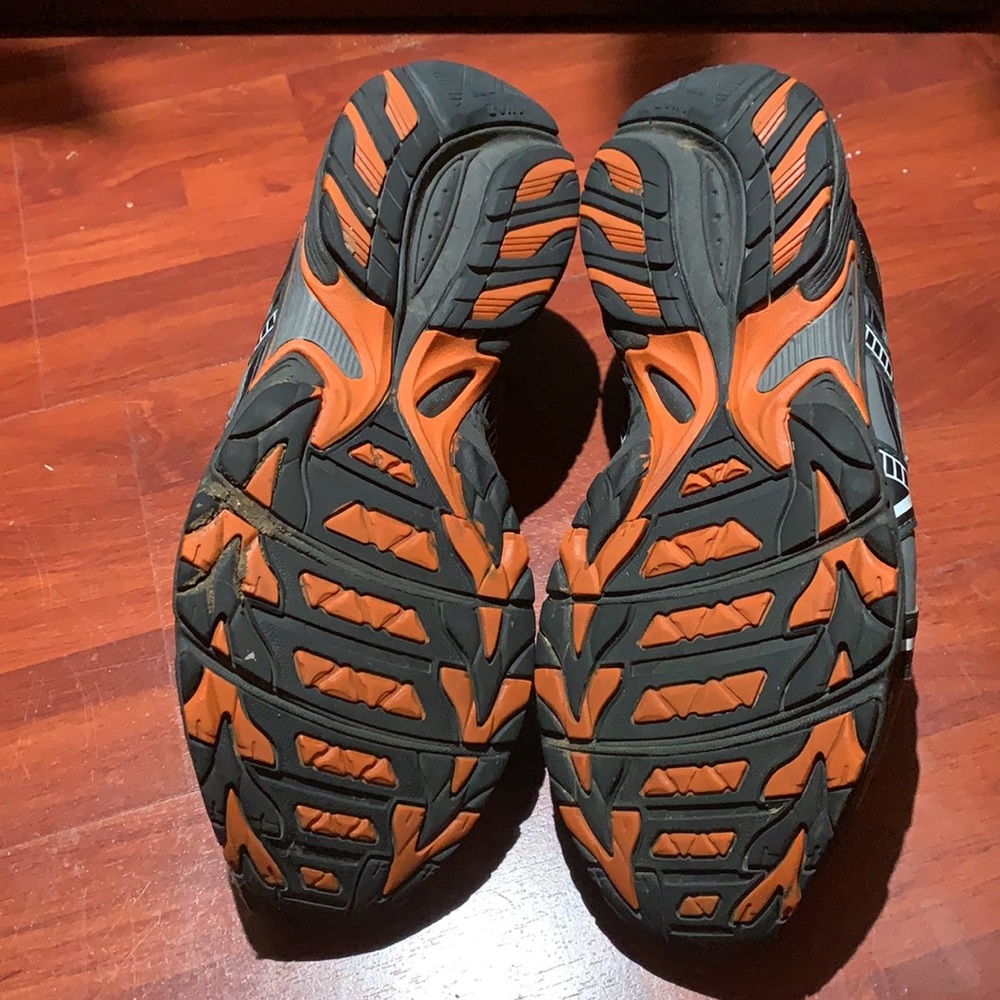 ASIC Shoes - Picture 6 of 6